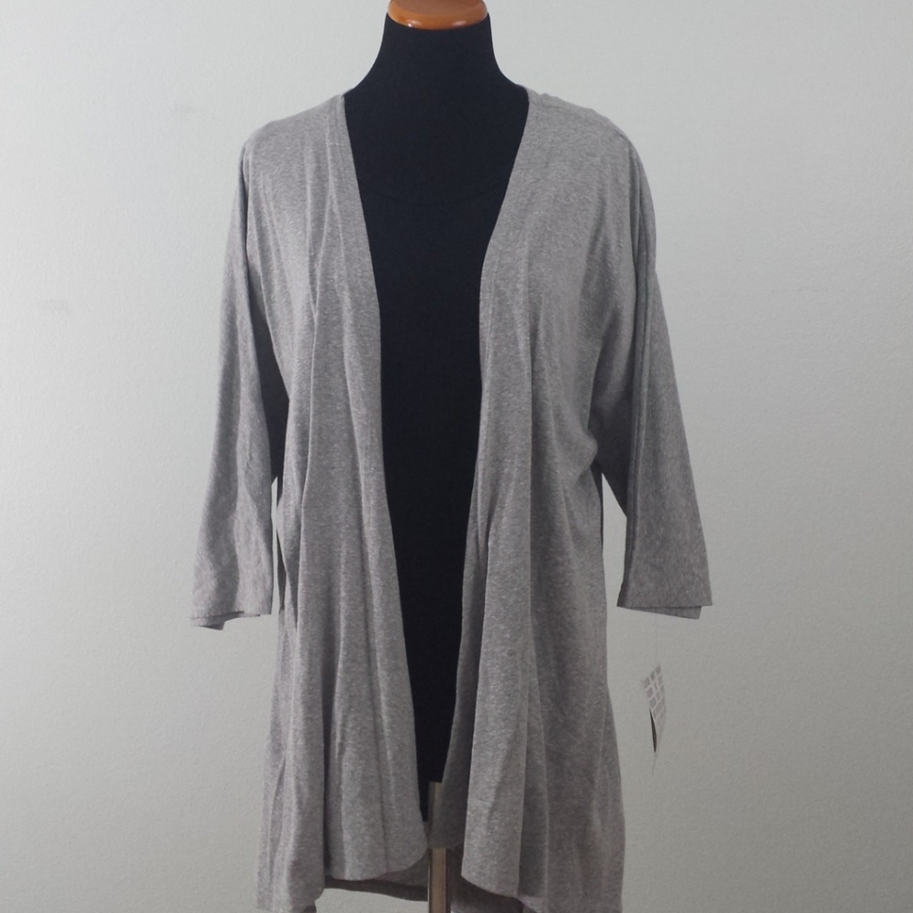 NWT L LuLaRoe Lindsay High Low Gray Kimono